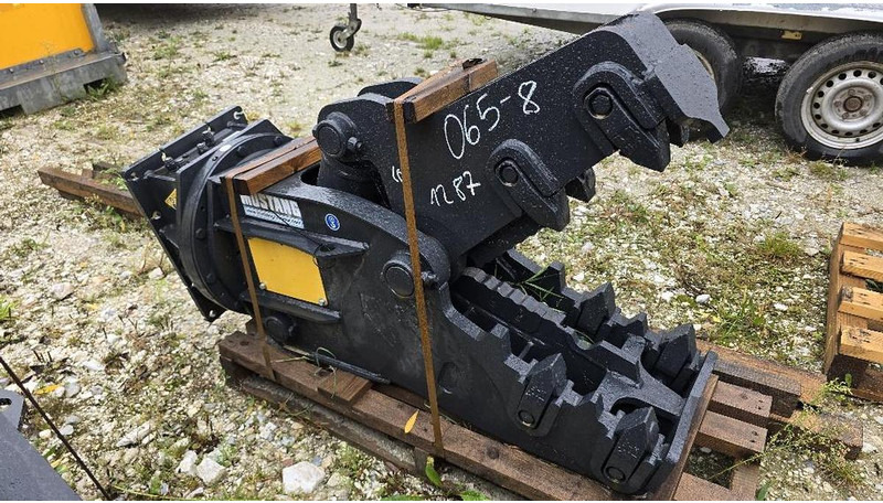 Mustang Abbruchpulverisierer RH05 - Roppantó olló: 3 kép. Mustang Abbruchpulverisierer RH05 - Roppantó olló: 3 kép.