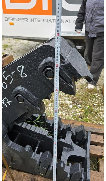 Mustang Abbruchpulverisierer RH05 - Roppantó olló: 5 kép. Mustang Abbruchpulverisierer RH05 - Roppantó olló: 5 kép.