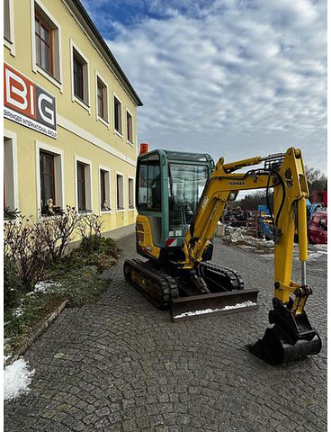 Yanmar SV20 Bagger - Kotrógép: 2 kép. Yanmar SV20 Bagger - Kotrógép: 2 kép.