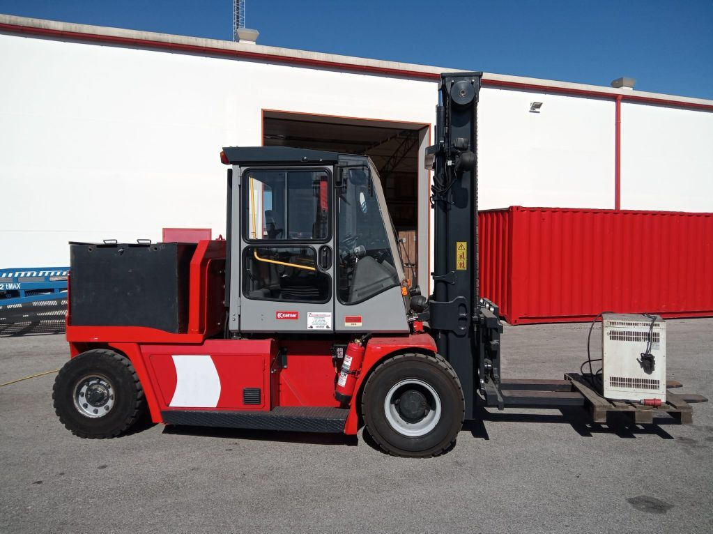 Kalmar ECE80-9 - Elektromos targonca: 1 kép. Kalmar ECE80-9 - Elektromos targonca: 1 kép.