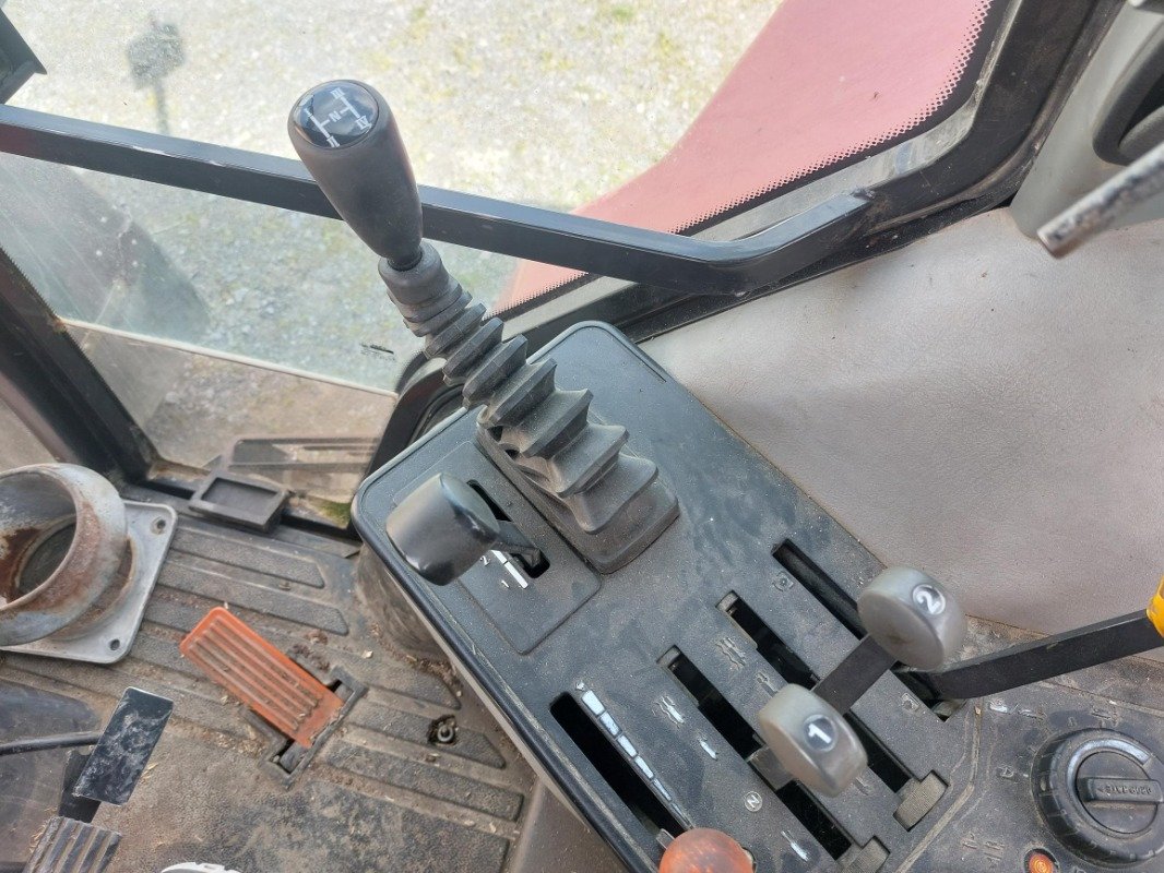Case Maxxum 5150 Export - Traktor: 4 kép. Case Maxxum 5150 Export - Traktor: 4 kép.