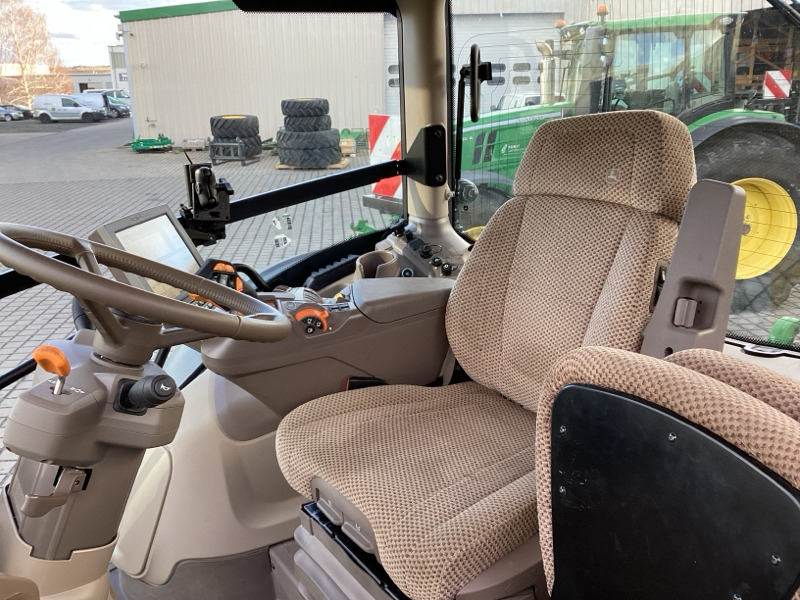 John Deere 6R215 CommandPro/ Garantie bis 06/27 - Traktor: 4 kép. John Deere 6R215 CommandPro/ Garantie bis 06/27 - Traktor: 4 kép.
