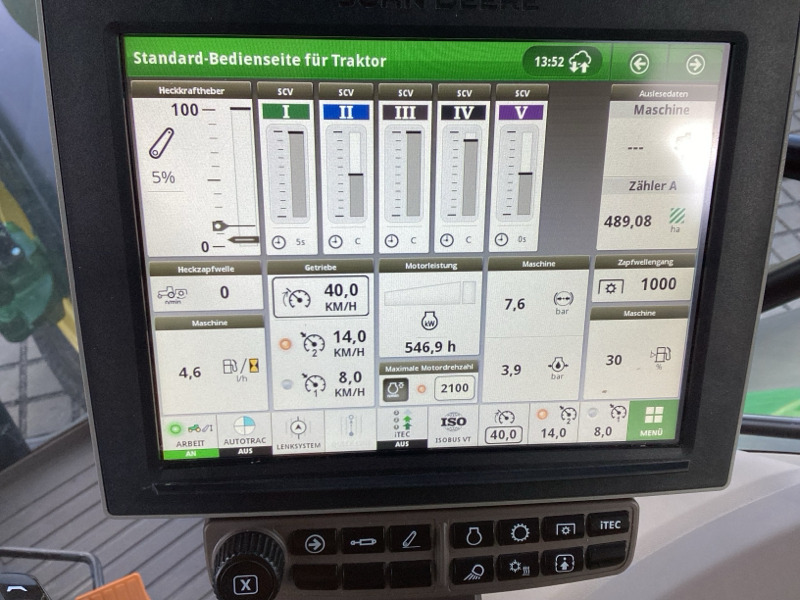 John Deere 6R215 CommandPro/ Garantie bis 06/27 - Traktor: 2 kép. John Deere 6R215 CommandPro/ Garantie bis 06/27 - Traktor: 2 kép.