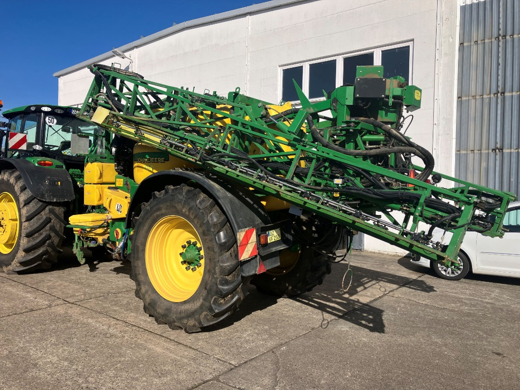 John Deere 840i Anhängespritze/ 30m Gestänge - Permetezők: 3 kép. John Deere 840i Anhängespritze/ 30m Gestänge - Permetezők: 3 kép.