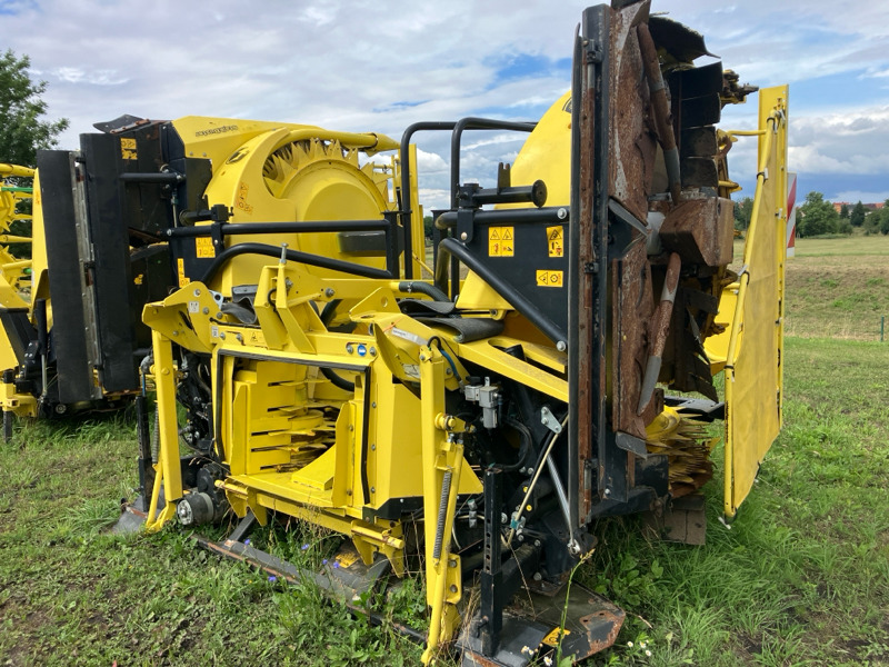 Betakarító gép John Deere 8600 mit Kemper 460 StalkBuster und 639 PickUp: 20 kép.
