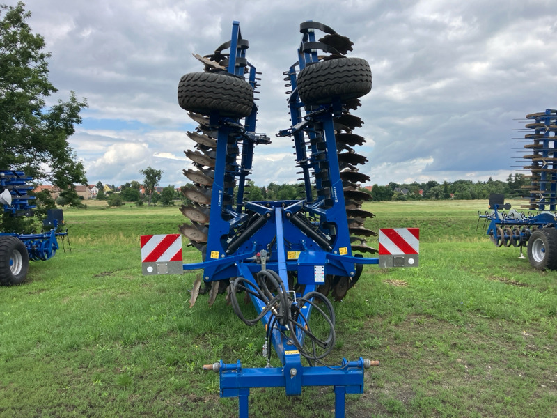 Köckerling Rebell CL 800T 2.0 - Tárcsás borona: 5 kép. Köckerling Rebell CL 800T 2.0 - Tárcsás borona: 5 kép.