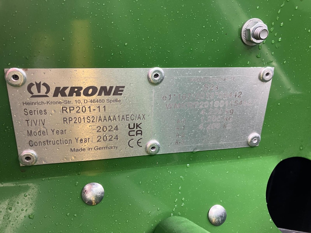 Krone Varipack V 165XC - Bálacsomagoló: 4 kép. Krone Varipack V 165XC - Bálacsomagoló: 4 kép.
