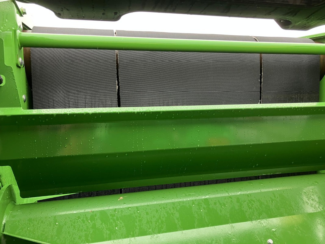 Krone Varipack V 165XC - Bálacsomagoló: 3 kép. Krone Varipack V 165XC - Bálacsomagoló: 3 kép.