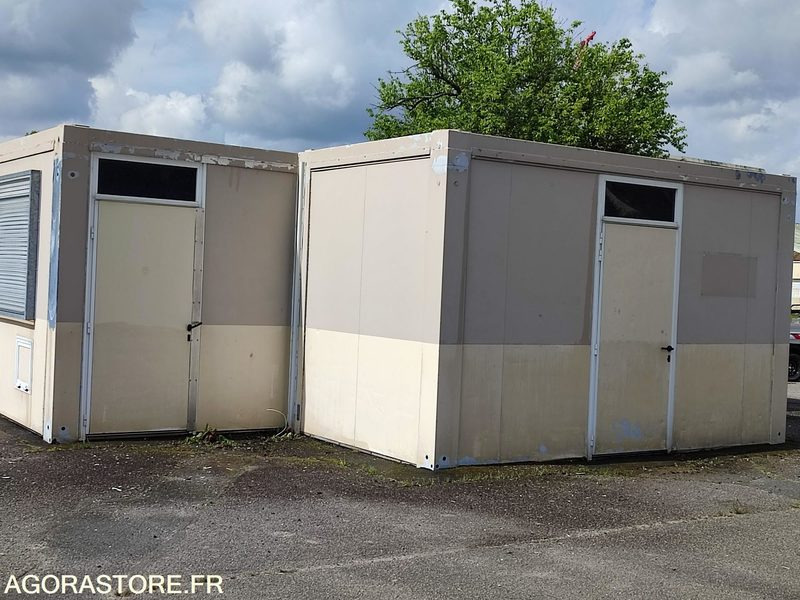 3 modulaires de marque Algéco - Konténerház: 3 kép. 3 modulaires de marque Algéco - Konténerház: 3 kép.