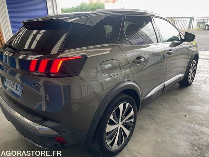 3008 GT 2.0 HDI 180cv EAT6 -12/2016 - 130600 KM - Terepjáró/ SUV: 3 kép. 3008 GT 2.0 HDI 180cv EAT6 -12/2016 - 130600 KM - Terepjáró/ SUV: 3 kép.