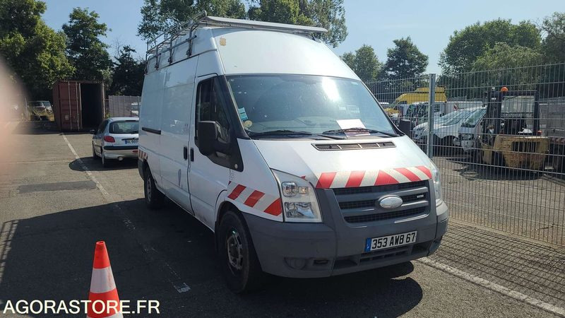 353 AWB 67 - FORD TRANSIT LS - 2008 - 134557KM - Furgon: 1 kép. 353 AWB 67 - FORD TRANSIT LS - 2008 - 134557KM - Furgon: 1 kép.