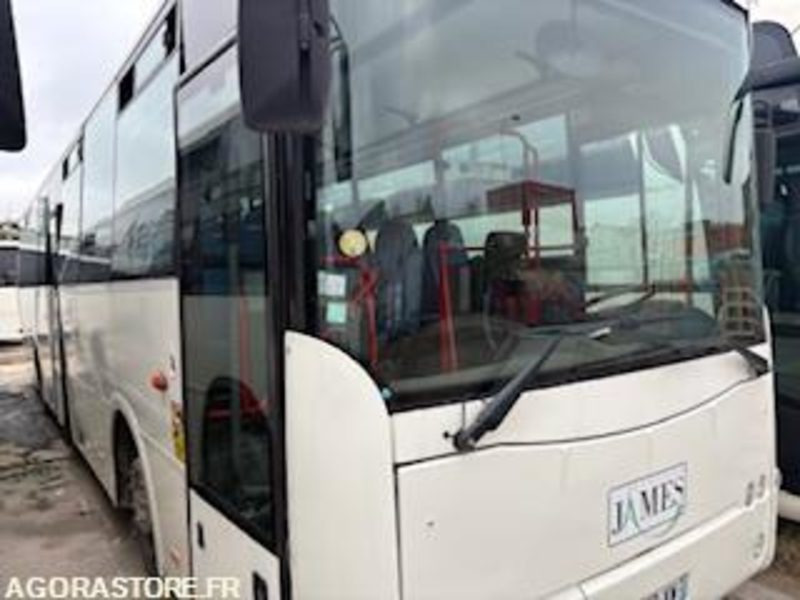 AUTOCAR | FAST JUMBO | 2011 | 260000KM - Iskolabusz: 3 kép. AUTOCAR | FAST JUMBO | 2011 | 260000KM - Iskolabusz: 3 kép.