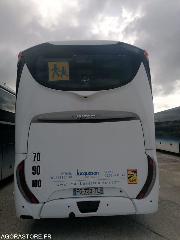 AUTOCAR GT IVECO MAGELYS PRO 13M / 57+1+1+WC / 1ERE MAIN 267559KM ORIGINE - Távolsági busz: 3 kép. AUTOCAR GT IVECO MAGELYS PRO 13M / 57+1+1+WC / 1ERE MAIN 267559KM ORIGINE - Távolsági busz: 3 kép.