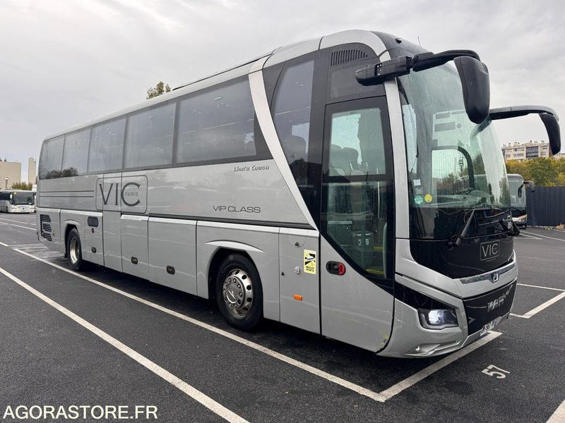 AUTOCAR MAN LIONS COACH R07 / 2015 / 555 000 KM / 53+1+1+WC - Távolsági busz: 1 kép. AUTOCAR MAN LIONS COACH R07 / 2015 / 555 000 KM / 53+1+1+WC - Távolsági busz: 1 kép.