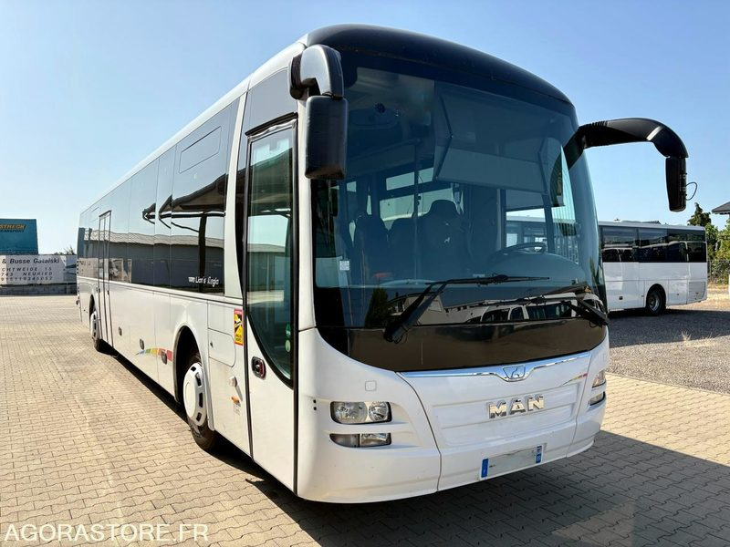 AUTOCAR - MAN Lions Regio - 318.000km - EURO6 - Parc 114 - 2015 - Iskolabusz: 1 kép. AUTOCAR - MAN Lions Regio - 318.000km - EURO6 - Parc 114 - 2015 - Iskolabusz: 1 kép.