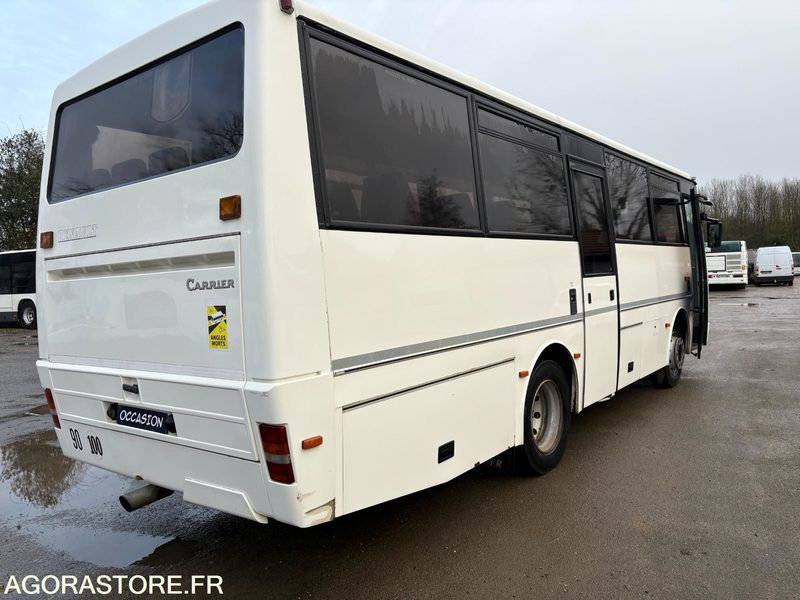 AUTOCAR RENAULT MEDIUM 36 PL - Iskolabusz: 5 kép. AUTOCAR RENAULT MEDIUM 36 PL - Iskolabusz: 5 kép.