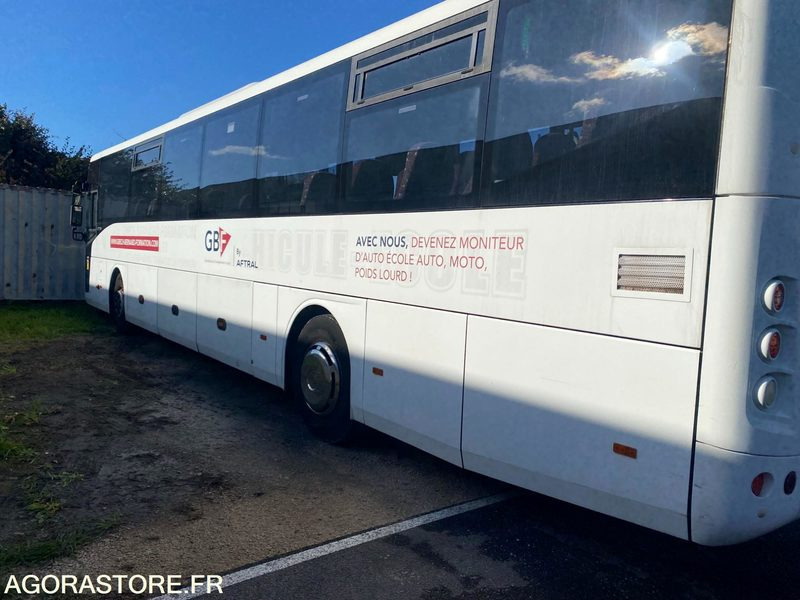 Autocar TEMSA auto école - 2016 - 195000 Kms - Iskolabusz: 4 kép. Autocar TEMSA auto école - 2016 - 195000 Kms - Iskolabusz: 4 kép.