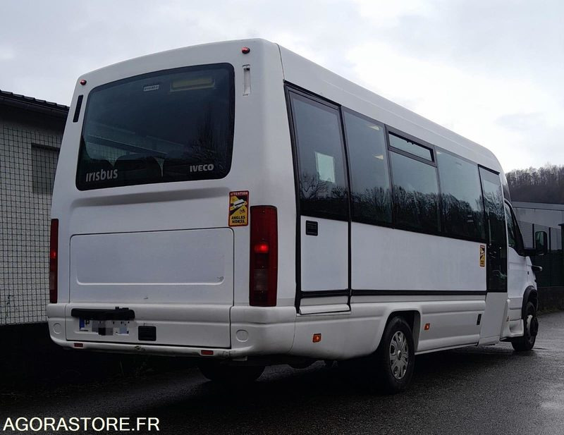 Autocar iveco wing 28places - Távolsági busz: 3 kép. Autocar iveco wing 28places - Távolsági busz: 3 kép.
