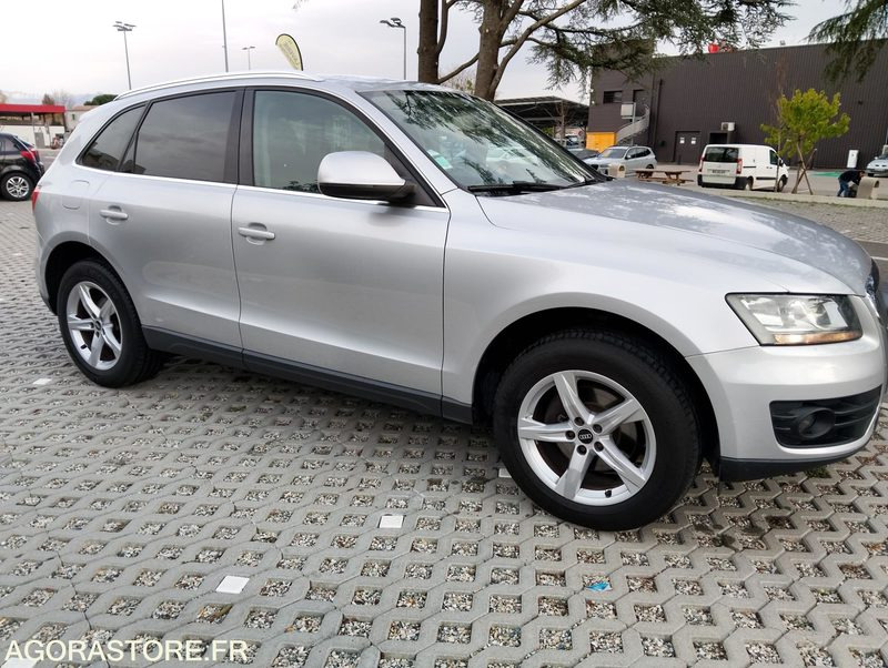 B8 - Audi Q5 - Quattro - 2008 - 161566 km - Terepjáró/ SUV: 4 kép. B8 - Audi Q5 - Quattro - 2008 - 161566 km - Terepjáró/ SUV: 4 kép.