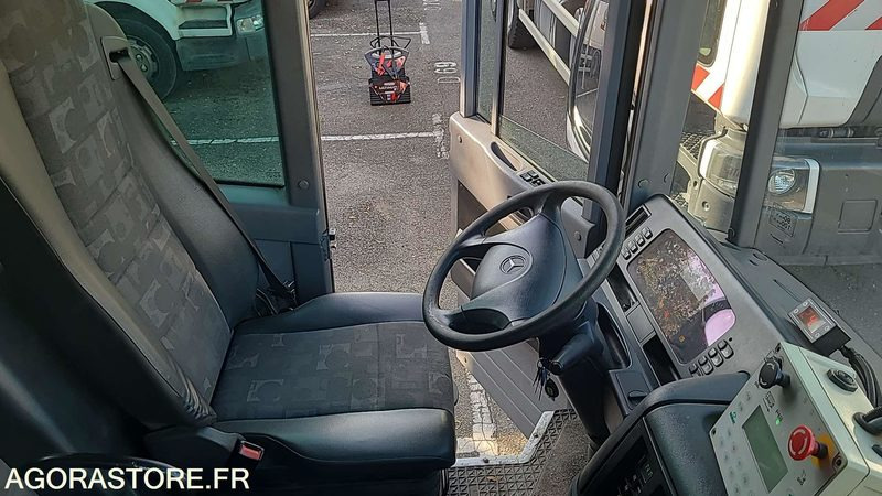 BA 543 PD - MERCEDES ECONIC 2633 - 2010 - 256434KM - Szemetesautó: 5 kép. BA 543 PD - MERCEDES ECONIC 2633 - 2010 - 256434KM - Szemetesautó: 5 kép.