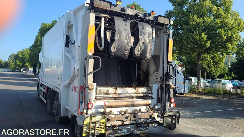 BA 543 PD - MERCEDES ECONIC 2633 - 2010 - 256434KM - Szemetesautó: 4 kép. BA 543 PD - MERCEDES ECONIC 2633 - 2010 - 256434KM - Szemetesautó: 4 kép.