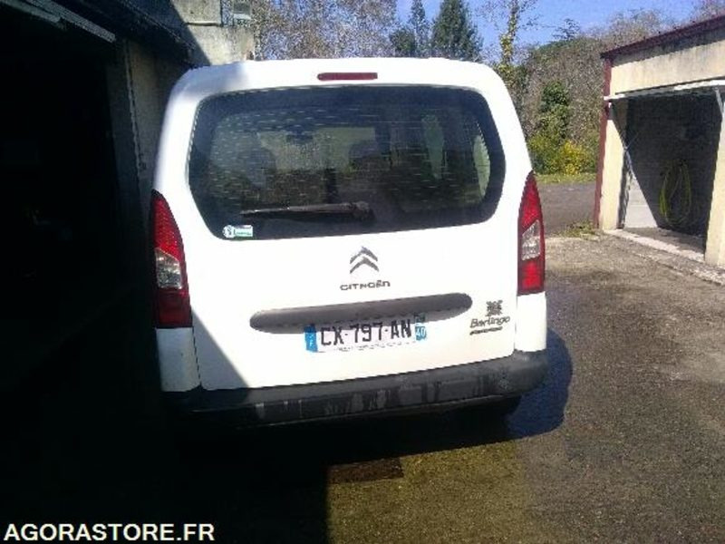 BERLINGO 4x4 MULTISPACE 1,6 HDI 90 - Autó: 2 kép. BERLINGO 4x4 MULTISPACE 1,6 HDI 90 - Autó: 2 kép.