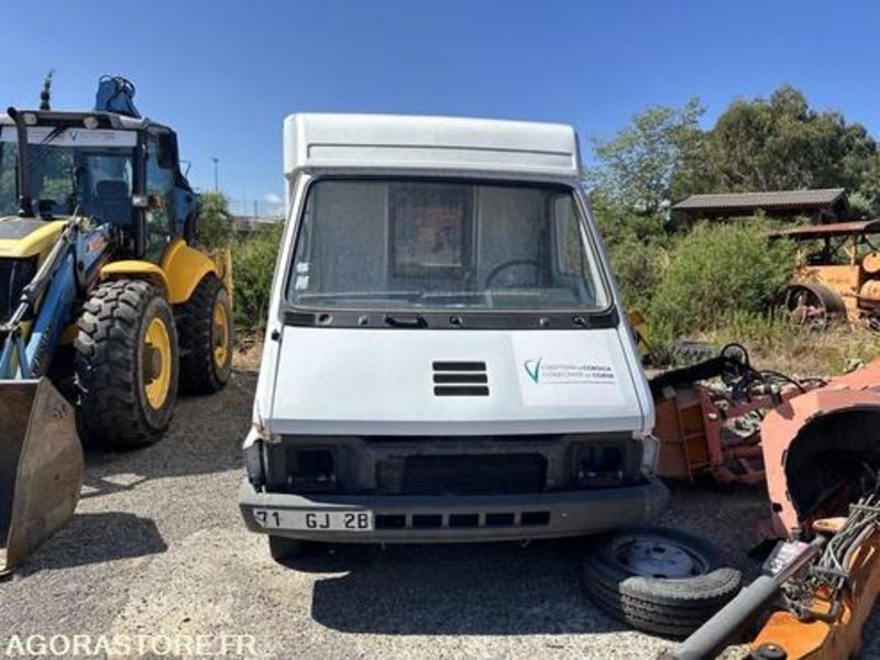 BIBLIOBUS RENAULT PROCAR - 1996 - 108500KM - 71GJ2B - Furgon: 1 kép. BIBLIOBUS RENAULT PROCAR - 1996 - 108500KM - 71GJ2B - Furgon: 1 kép.