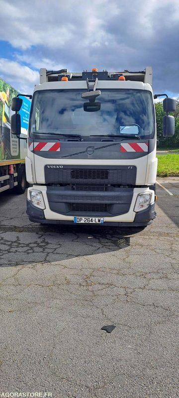 BOM 26T avec LC auto 264 - Szemetesautó: 2 kép. BOM 26T avec LC auto 264 - Szemetesautó: 2 kép.