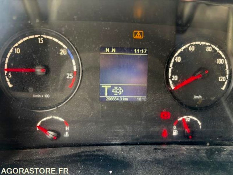 BOM ENCOMBRANTS 26T SCANIA GO (6001-66ICAM571X) - Szemetesautó: 2 kép. BOM ENCOMBRANTS 26T SCANIA GO (6001-66ICAM571X) - Szemetesautó: 2 kép.