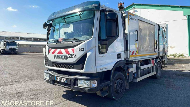 BOM - IVECO 120-210L - 2019 - Szemetesautó: 2 kép. BOM - IVECO 120-210L - 2019 - Szemetesautó: 2 kép.