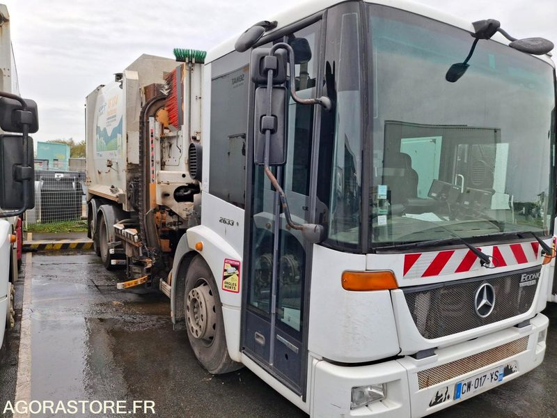 BOM Mercedes Econic 256043 kms 2013 - Szemetesautó: 1 kép. BOM Mercedes Econic 256043 kms 2013 - Szemetesautó: 1 kép.