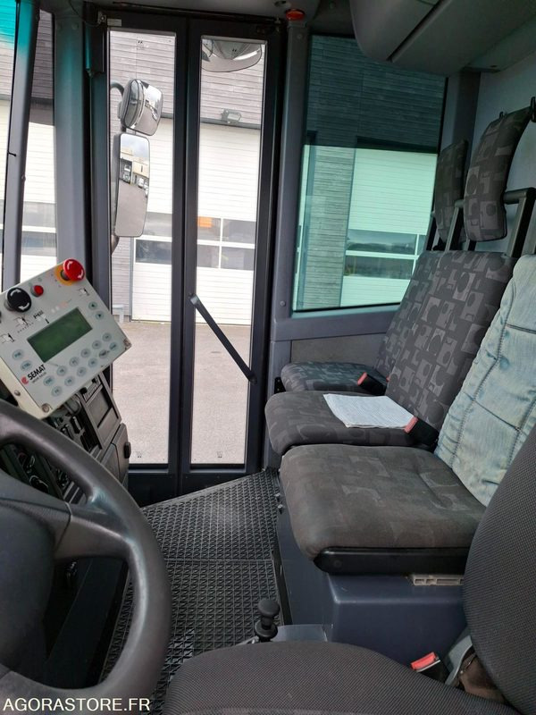 BOM Mercedes Econic 292045 kms 2013 - Szemetesautó: 5 kép. BOM Mercedes Econic 292045 kms 2013 - Szemetesautó: 5 kép.