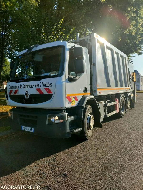 BOM Renault 26 tonnes - Szemetesautó: 2 kép. BOM Renault 26 tonnes - Szemetesautó: 2 kép.