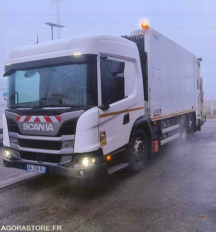 BOM SCANIA L340 71926 kms 2021 GNV - Szemetesautó: 3 kép. BOM SCANIA L340 71926 kms 2021 GNV - Szemetesautó: 3 kép.