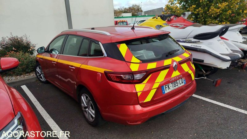 BREAK Renault Mégane - 2019 - Kombi: 2 kép. BREAK Renault Mégane - 2019 - Kombi: 2 kép.