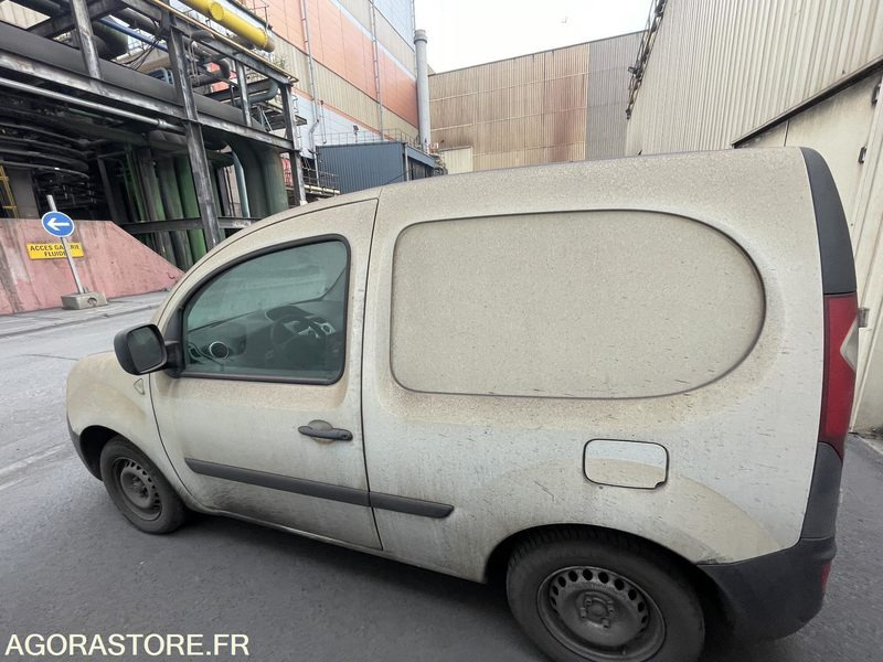 BY-686-NP - RENAULT KANGOO - Kis furgon: 5 kép. BY-686-NP - RENAULT KANGOO - Kis furgon: 5 kép.