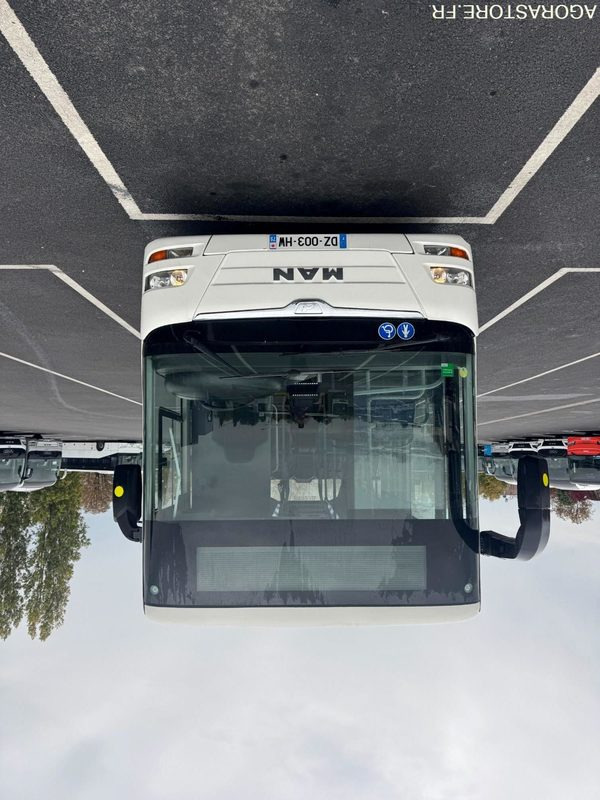 BUS URBAIN MAN / 2016 / 253 000 KM - Busz: 2 kép. BUS URBAIN MAN / 2016 / 253 000 KM - Busz: 2 kép.