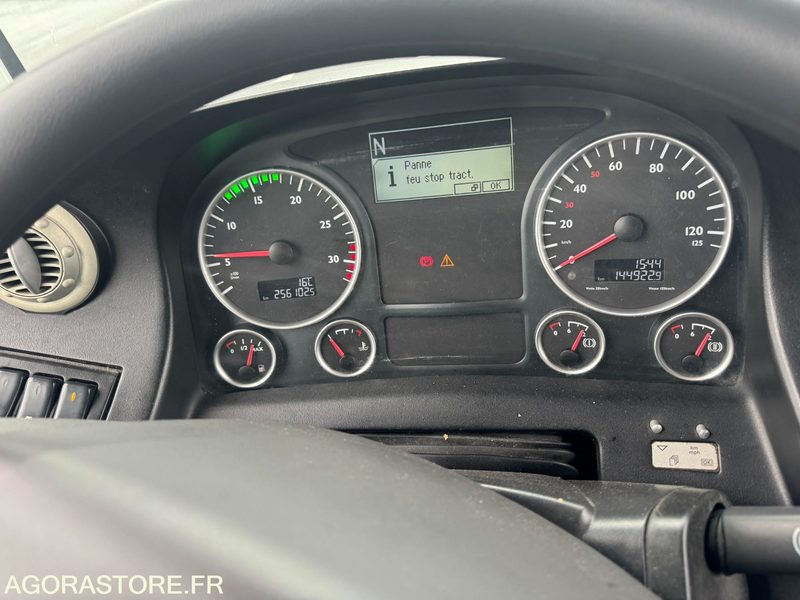 BUS URBAIN MAN / 2016 / 253 000 KM - Busz: 4 kép. BUS URBAIN MAN / 2016 / 253 000 KM - Busz: 4 kép.