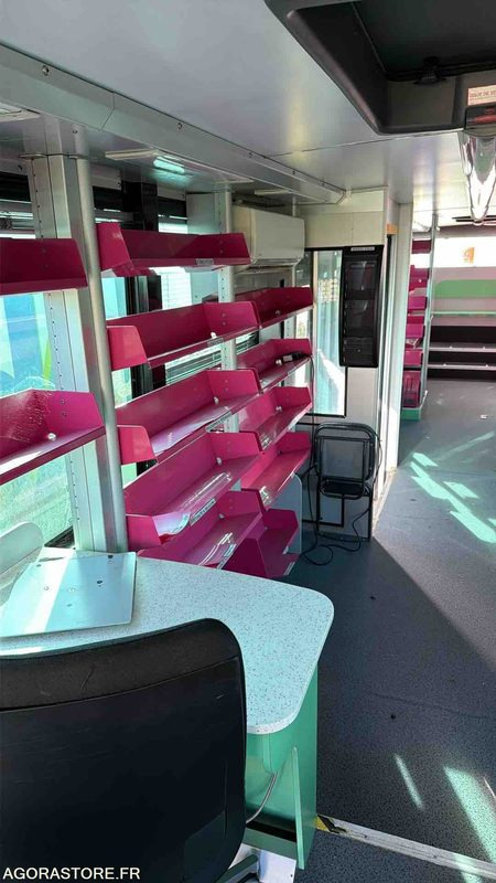 Bus Man - 2010 - AM-725-BZ - Busz: 3 kép. Bus Man - 2010 - AM-725-BZ - Busz: 3 kép.