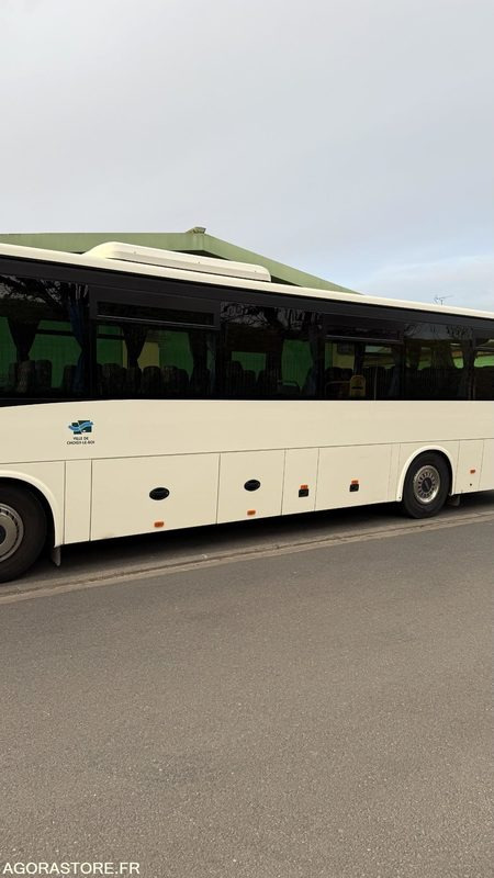 IVECO CROSSWAY CAR SCOLAIRE - 103 000 km - 2015 - Busz: 3 kép. IVECO CROSSWAY CAR SCOLAIRE - 103 000 km - 2015 - Busz: 3 kép.