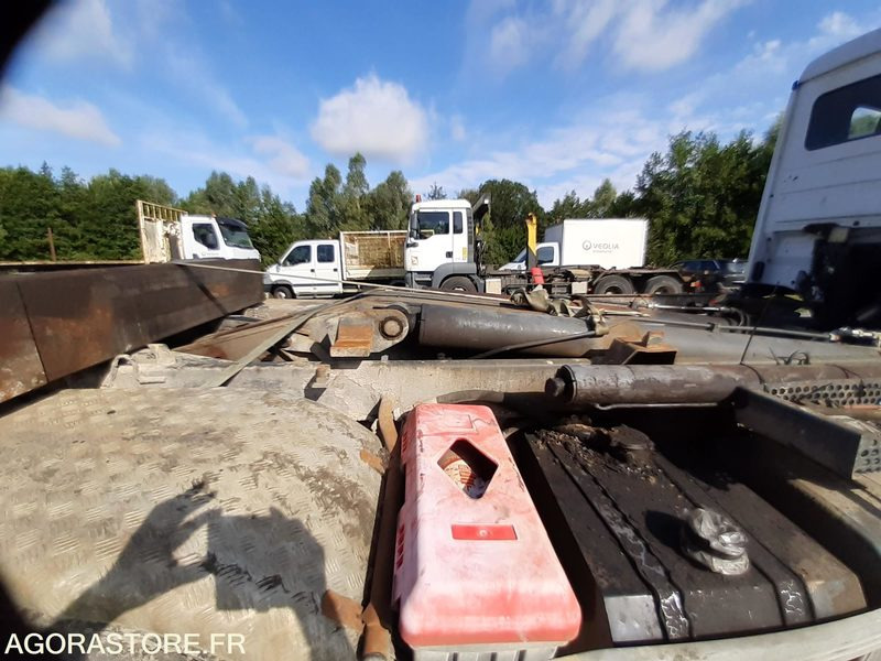 CAMION AMPLIROLL MERCEDES CW-382-ZT - Horgos rakodó teherautó: 4 kép. CAMION AMPLIROLL MERCEDES CW-382-ZT - Horgos rakodó teherautó: 4 kép.