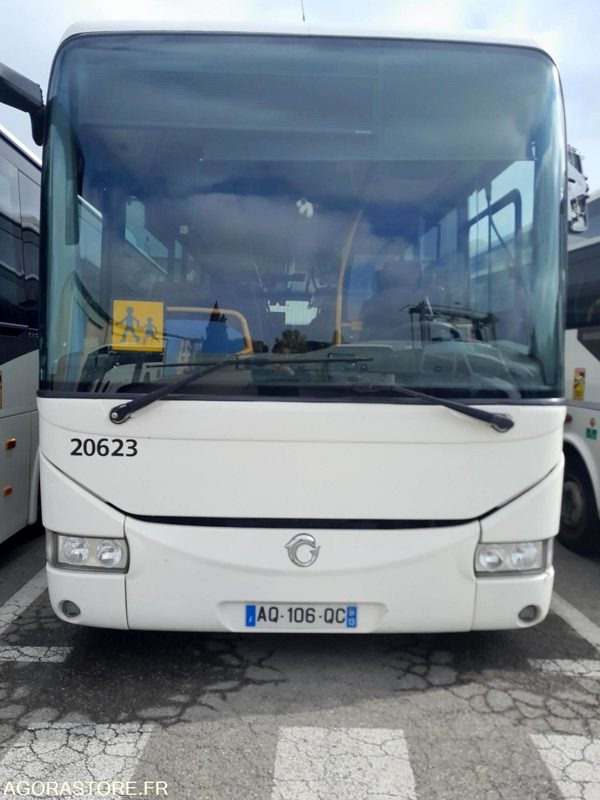 CAR IRISBUS CROSSWAY 20623 MEC 2010/537000KM AQ-106-QC - Iskolabusz: 2 kép. CAR IRISBUS CROSSWAY 20623 MEC 2010/537000KM AQ-106-QC - Iskolabusz: 2 kép.