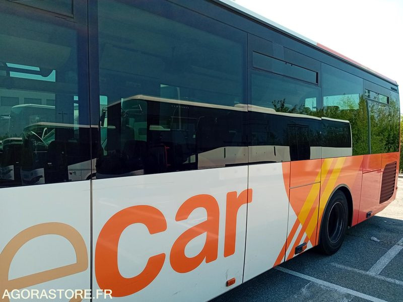 CAR IRISBUS CROSSXAY LE 22272 MEC 2014 579652KM DC-939-KT - Iskolabusz: 4 kép. CAR IRISBUS CROSSXAY LE 22272 MEC 2014 579652KM DC-939-KT - Iskolabusz: 4 kép.