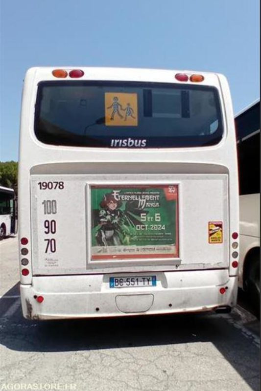 CAR IRISBUS RECREO 19078 MEC 2010 / 252000KM BC-551-TY - Iskolabusz: 2 kép. CAR IRISBUS RECREO 19078 MEC 2010 / 252000KM BC-551-TY - Iskolabusz: 2 kép.
