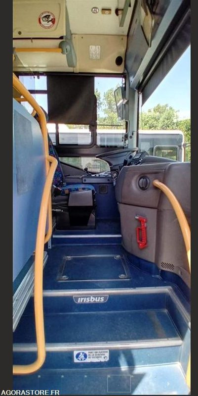 CAR IRISBUS RECREO 19078 MEC 2010 / 252000KM BC-551-TY - Iskolabusz: 3 kép. CAR IRISBUS RECREO 19078 MEC 2010 / 252000KM BC-551-TY - Iskolabusz: 3 kép.