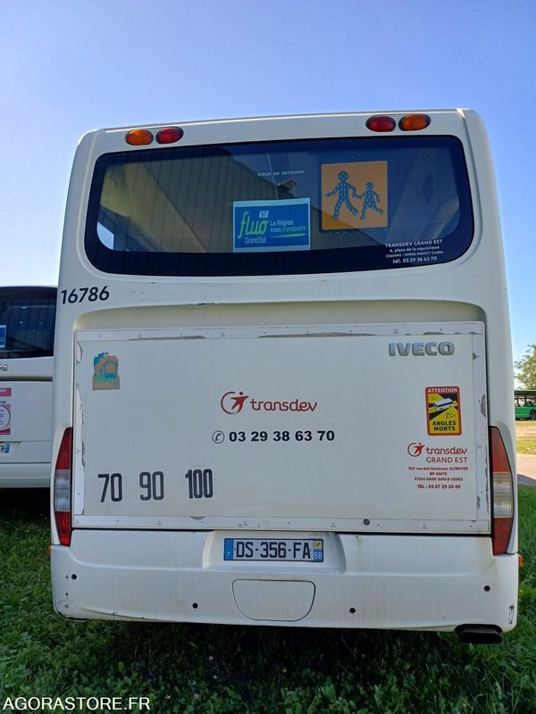 CAR IRISBUS RECREO - N°16786 - MEC2008 -435000KM DS-356-FA - Iskolabusz: 5 kép. CAR IRISBUS RECREO - N°16786 - MEC2008 -435000KM DS-356-FA - Iskolabusz: 5 kép.