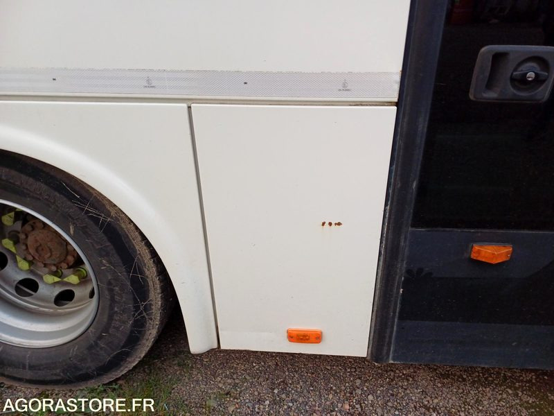 CAR IVECO CROSSWAY - n° 16807 MEC 2010 532000KM AT256NM - Iskolabusz: 4 kép. CAR IVECO CROSSWAY - n° 16807 MEC 2010 532000KM AT256NM - Iskolabusz: 4 kép.