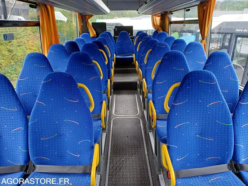 CAR MERCEDES INTOURO N° 11389 MEC 2010 / 400 000KM/ AJ-859-EH - Iskolabusz: 4 kép. CAR MERCEDES INTOURO N° 11389 MEC 2010 / 400 000KM/ AJ-859-EH - Iskolabusz: 4 kép.