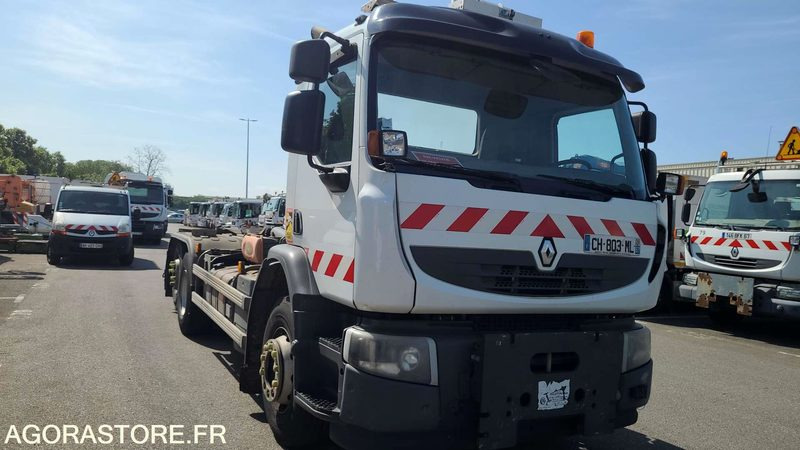CH 803 ML - RENAULT PREMIUM 380 - 2012 - 513578KM - Horgos rakodó teherautó: 1 kép. CH 803 ML - RENAULT PREMIUM 380 - 2012 - 513578KM - Horgos rakodó teherautó: 1 kép.