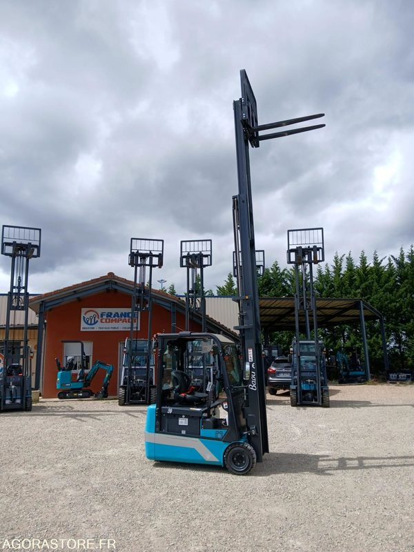 CHARIOT ELEVATEUR ELECTRIQUE BAOLI KBET20N 5500 NEUF - Elektromos targonca: 1 kép. CHARIOT ELEVATEUR ELECTRIQUE BAOLI KBET20N 5500 NEUF - Elektromos targonca: 1 kép.